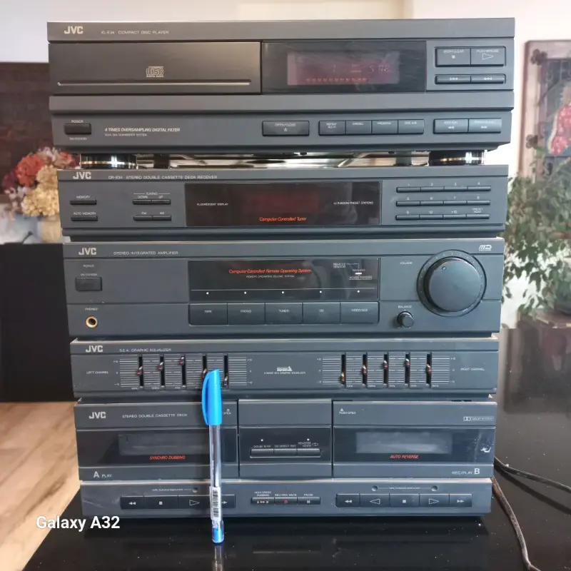 Equipo de música JVC completo - 1