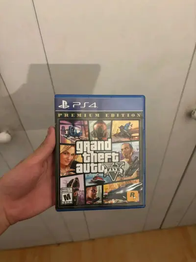 Grand Theft Auto V PS4 - miniatura 1