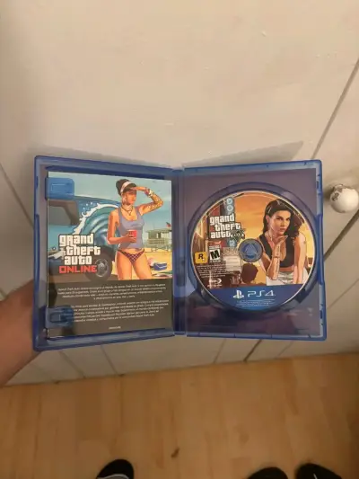 Grand Theft Auto V PS4 - miniatura 2