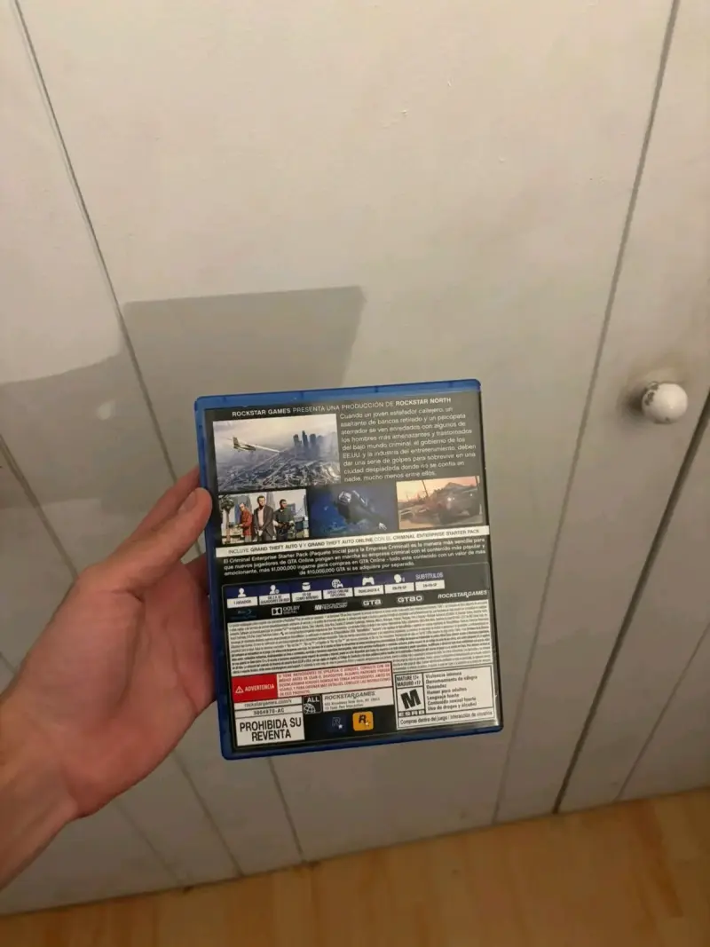 Grand Theft Auto V PS4 - 3