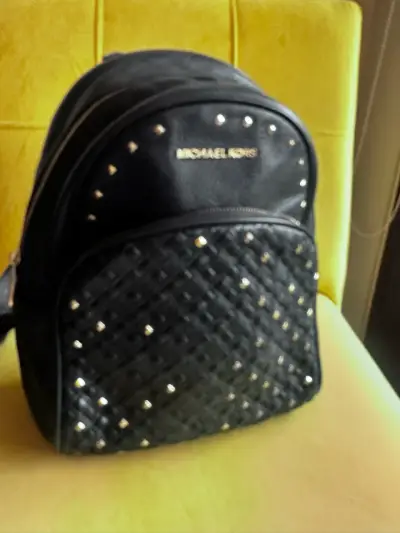 Mochila negra de cuero  con tachas Michael Kors - miniatura 1