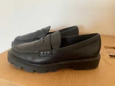 Zapatos mocasines negros de cuero - miniatura 1