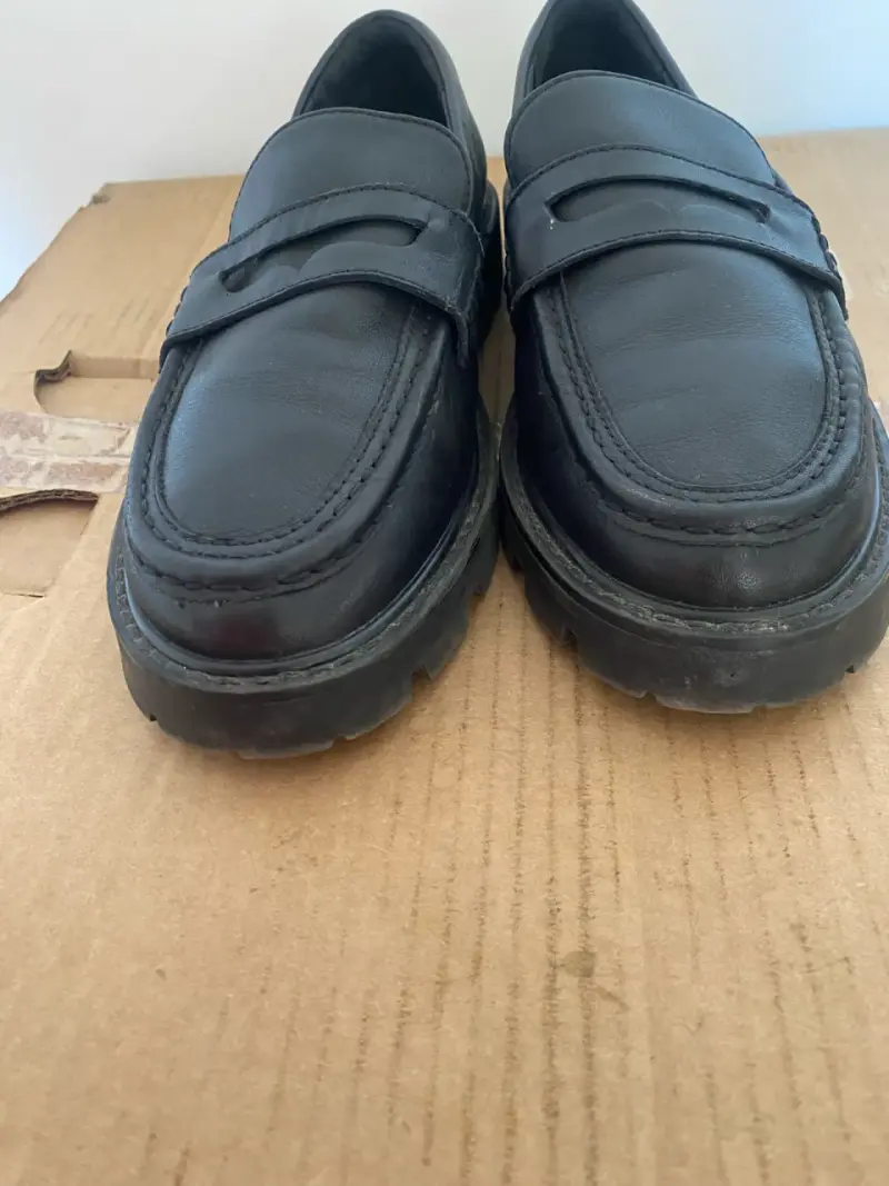 Zapatos mocasines negros de cuero - 4