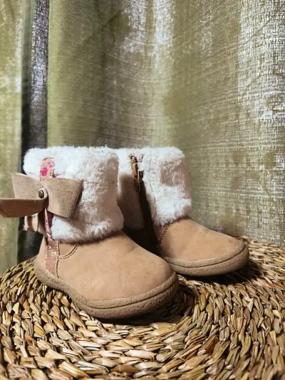 Zapatos de bebé blancos con flores - miniatura 5