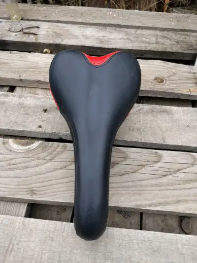 Asiento bicicleta Bianchi negro y rojo - miniatura 2