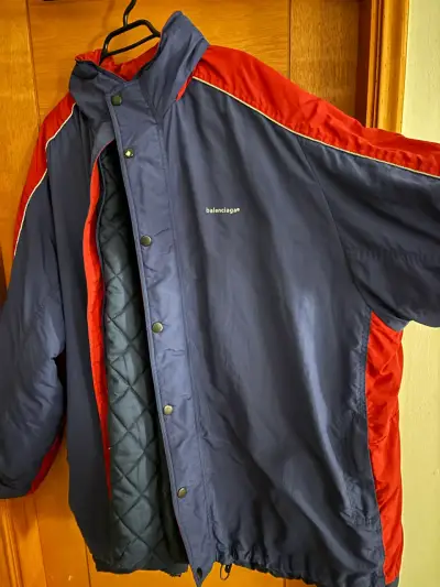 Chaqueta Balenciaga azul y roja - miniatura 1