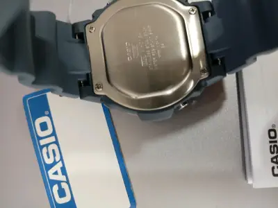 Reloj digital Casio azul - miniatura 5