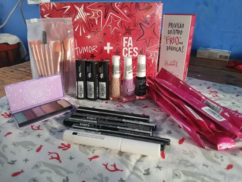 Set de maquillaje completo con estuche - 1