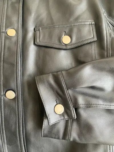 Chaqueta negra MANGO - miniatura 4
