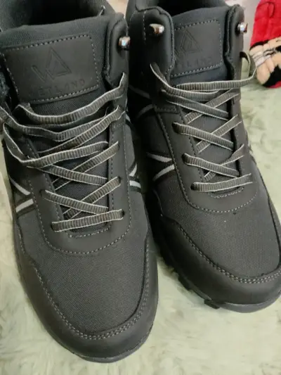 Zapatillas outdoor negras - miniatura 1