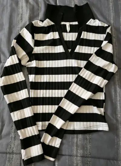 Vendo ropa de mujer desde $4000 o todo en $38.000 - miniatura 6