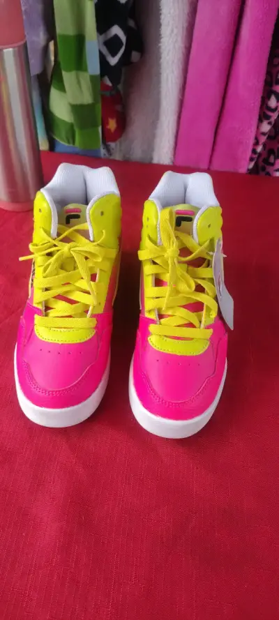 Zapatillas infantiles rosa y amarillo - miniatura 1