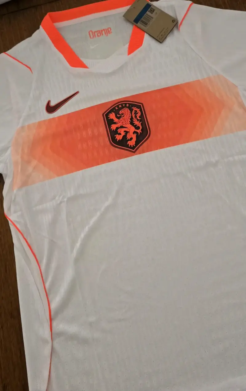 Camiseta blanca Holanda talla M (apretada) - 2
