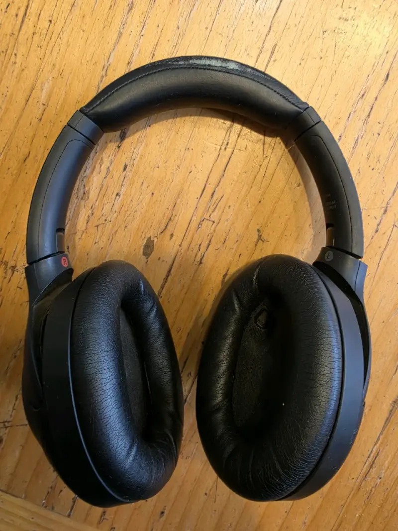 Sony WH-1000XM4 - 2