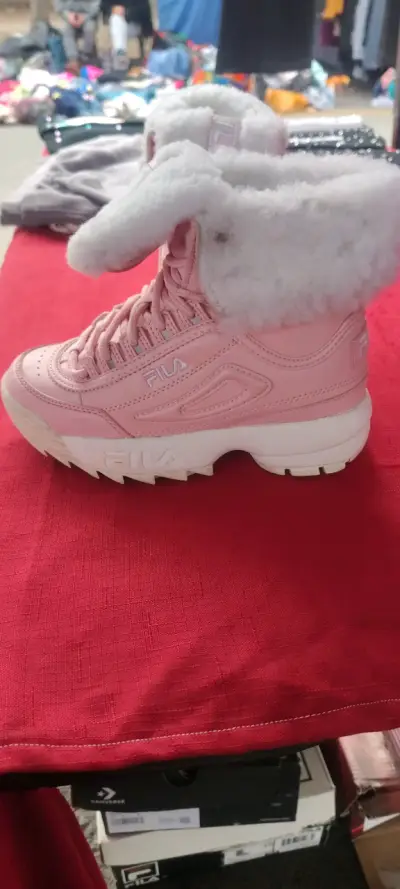 Botines fila rosados con peluche - miniatura 2