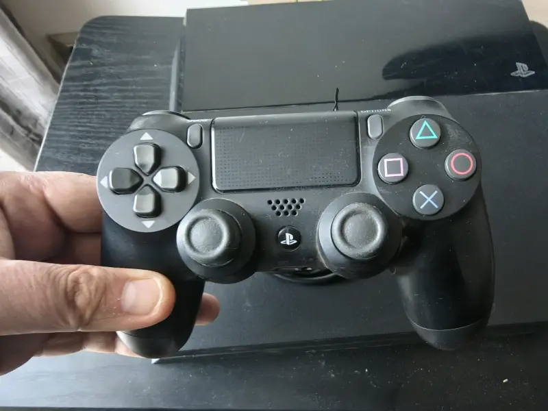 Consola PS4 500 GB con 1 mando - 2