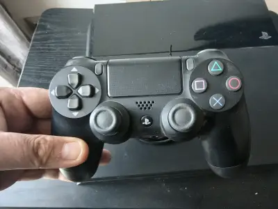 Consola PS4 500 GB con 1 mando - miniatura 2
