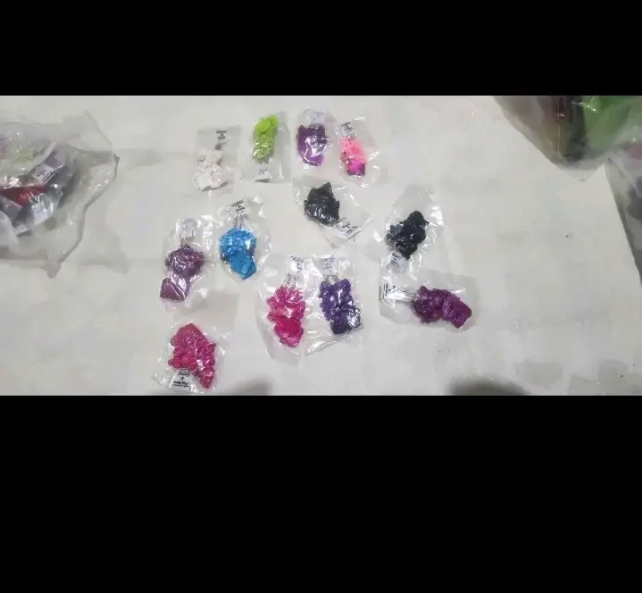 Lote de cuentas acrílicas variadas Aros, Collares - 1
