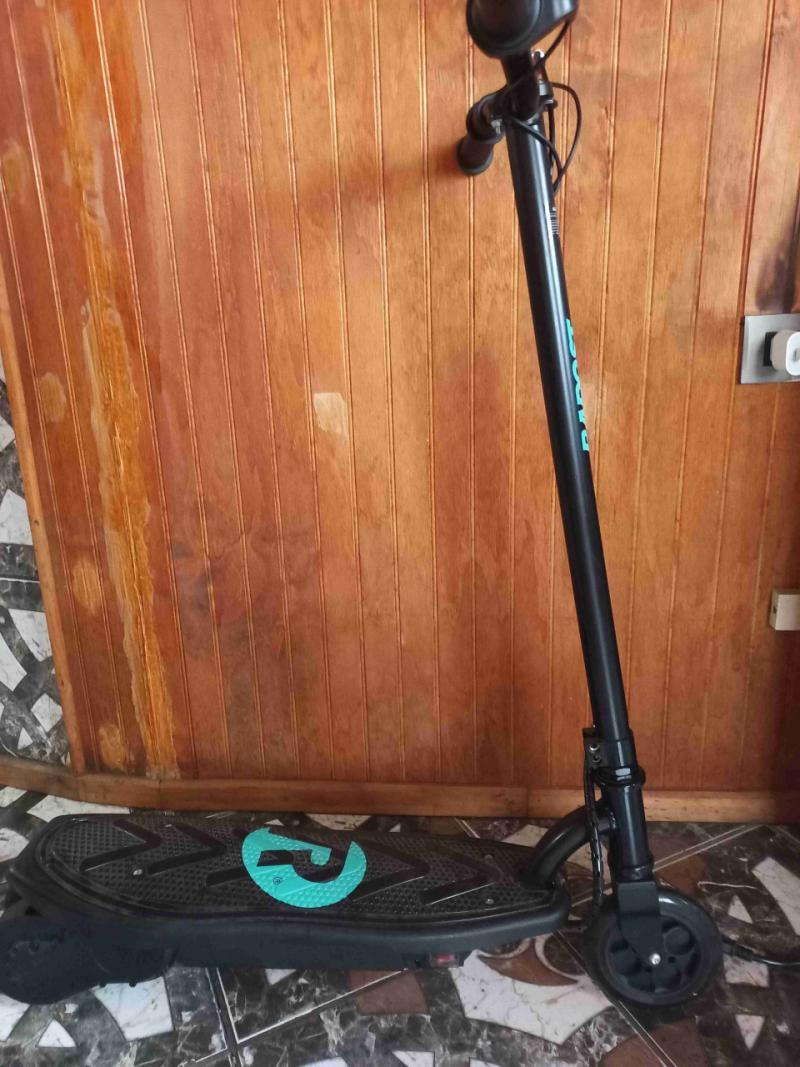 Scooter RADOST negro - 2
