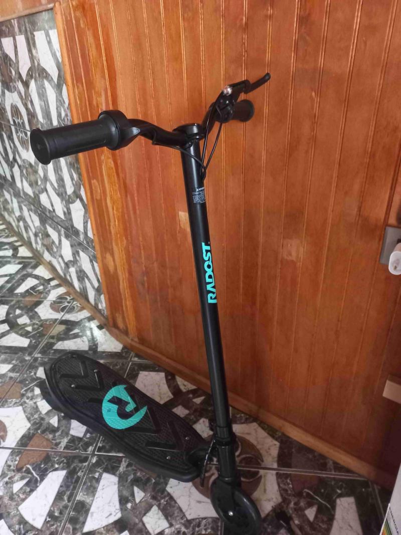 Scooter RADOST negro - 3