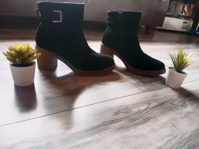Botines negros de tacón alto - miniatura 3