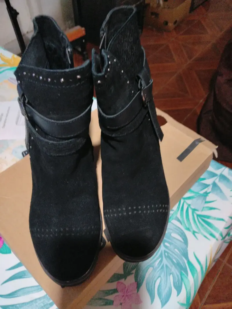 Botines  negros - 2