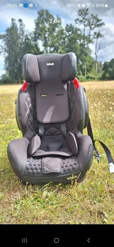 Silla de auto negra para niños infanti - miniatura 2