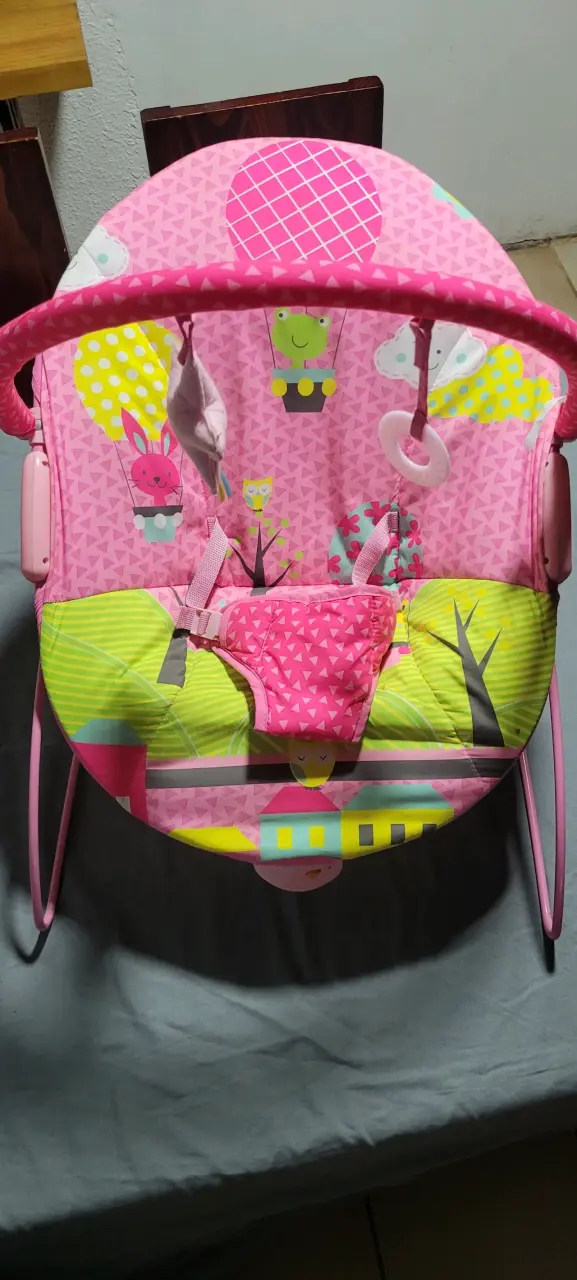 Silla mecedora para bebé rosa - 1