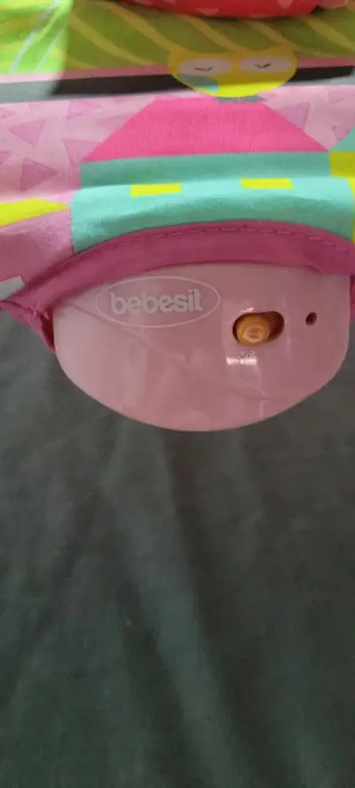 Silla mecedora para bebé rosa - miniatura 2
