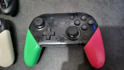 Consola Nintendo Switch 2 + controles - miniatura 5