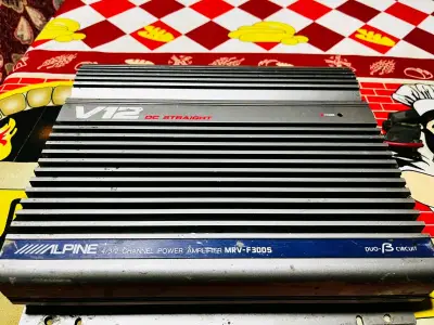Amplificador Alpine V12 - miniatura 2