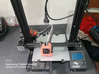 Impresora 3Dcreality Ender 3  funcional - miniatura 1