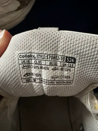 Zapatillas blancas con velcro - miniatura 4