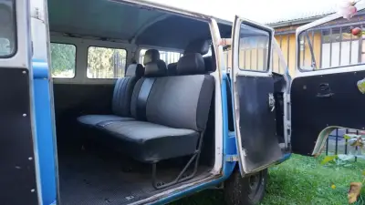 Combi Volkswagen azul retro - miniatura 2