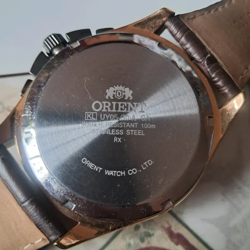 Reloj Orient cronógrafo marrón - 2