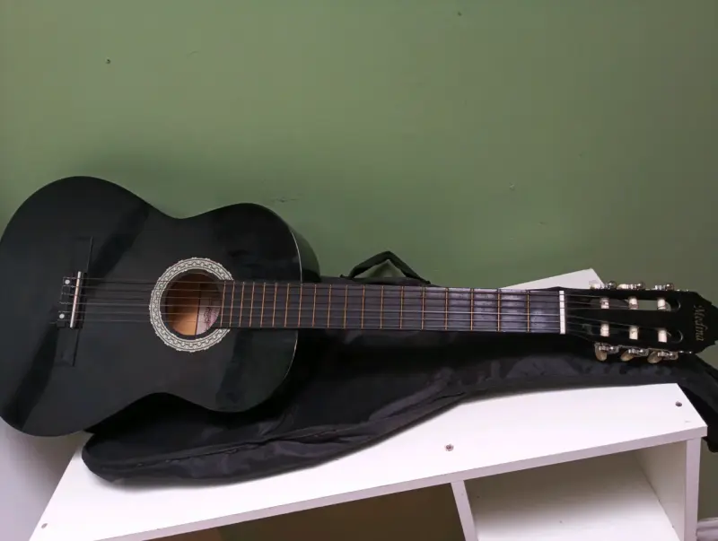 Guitarra acústica negra Medina - 3