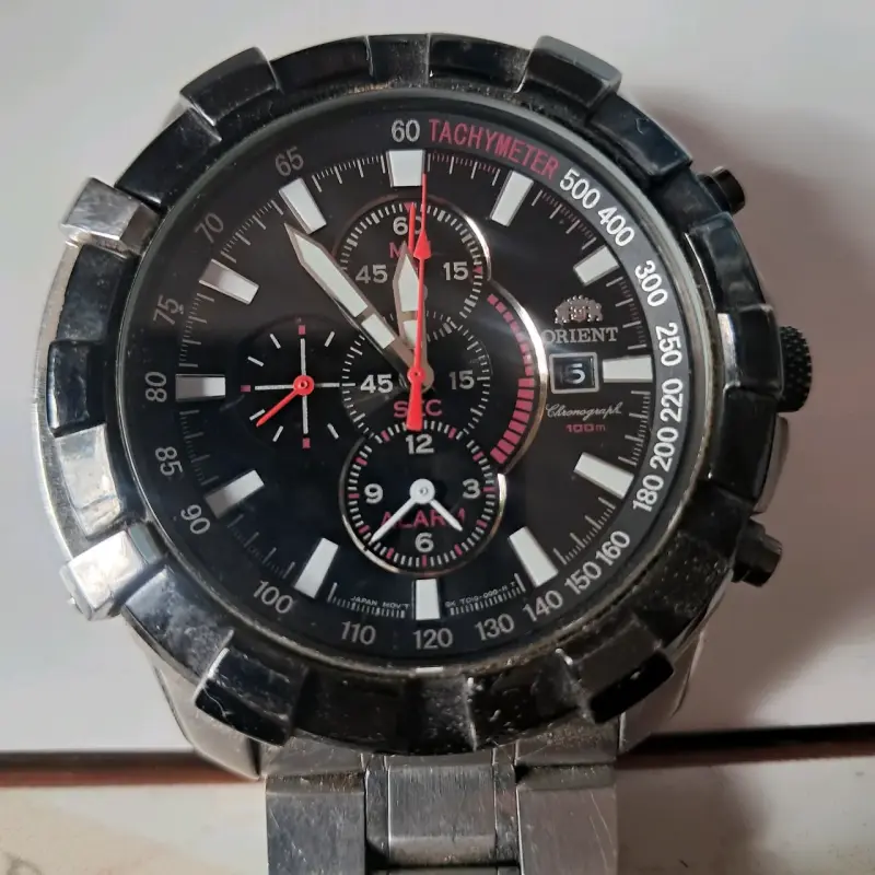 Reloj Orient cronógrafo negro - 1