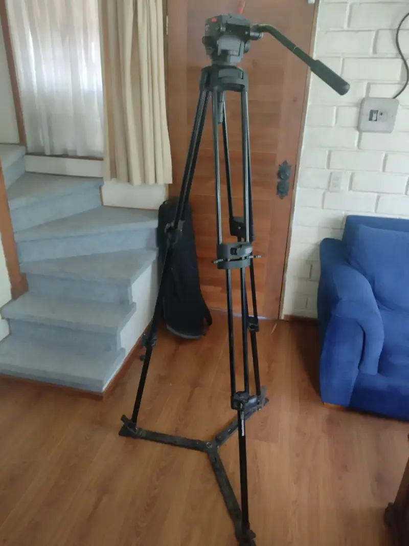 Trípode Manfrotto de video y fotografía - 3