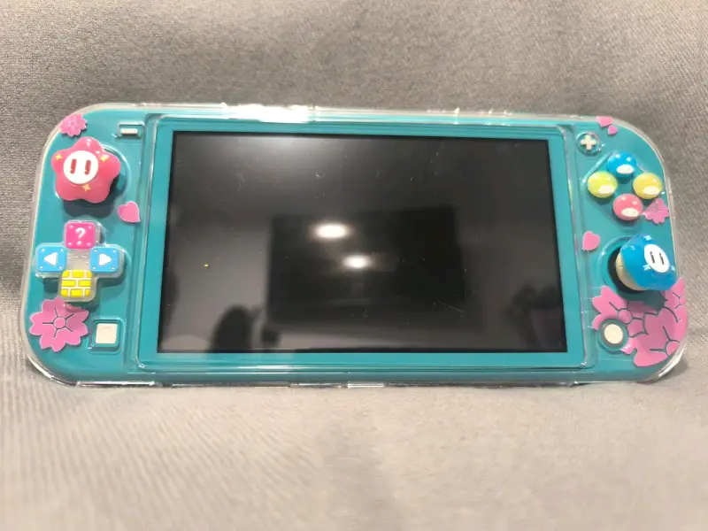 Nintendo Switch Lite - 4