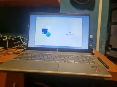 Laptop HP - miniatura 2