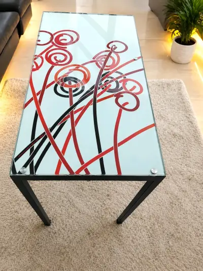 Mesa de centro con diseño de vidrio - miniatura 2