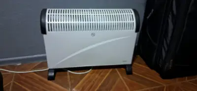Calefactor eléctrico blanco - miniatura 1