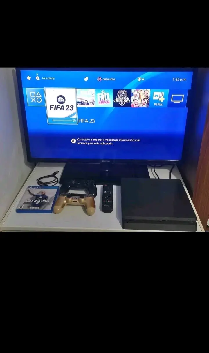 Ps4 1tb + fifa 23 + 2 mandos + cables