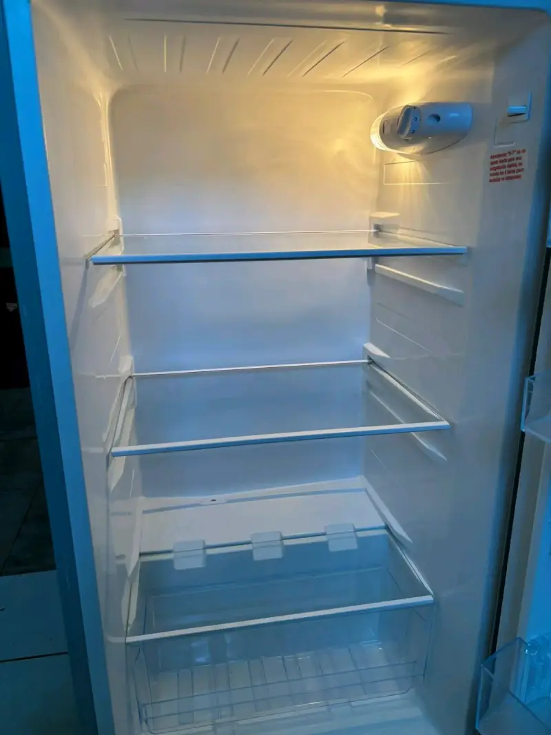 Refrigerador Sinelene plateado - 5