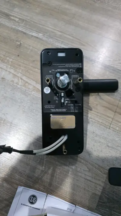 Cerradura digital negra Odis - miniatura 6