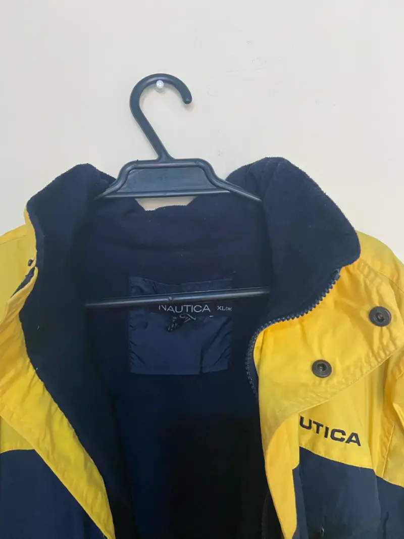 Chaqueta Nautica amarilla y azul - 2