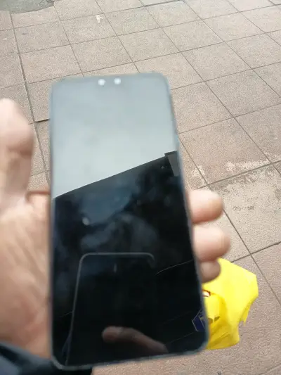 Teléfono Huawei usado - miniatura 2