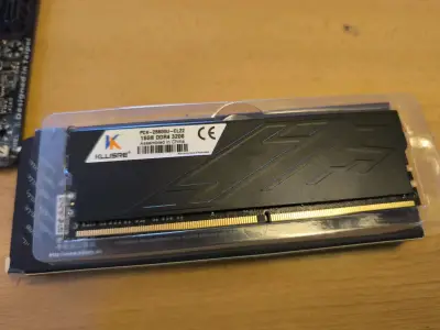 Placa madre Gigabyte y RAM - miniatura 5