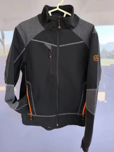 Chaqueta negra outdoor - miniatura 1