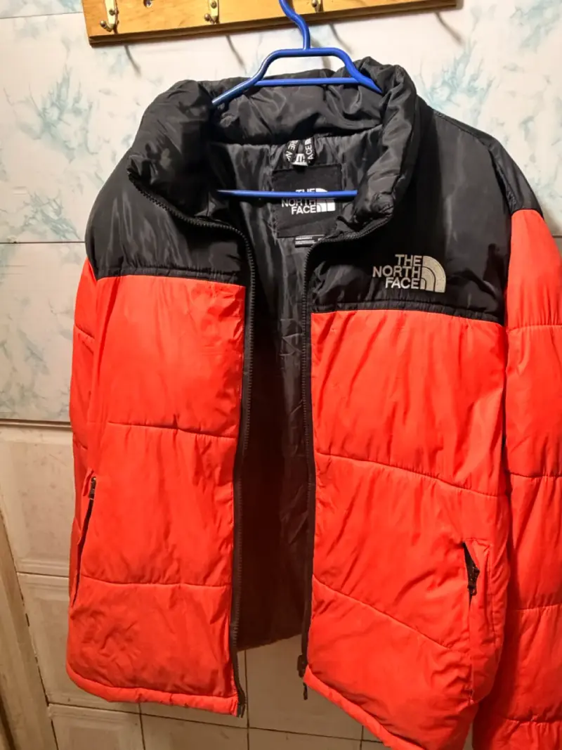 Chaqueta The North Face roja - 3